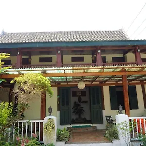 Oui's 2* Luang Prabang